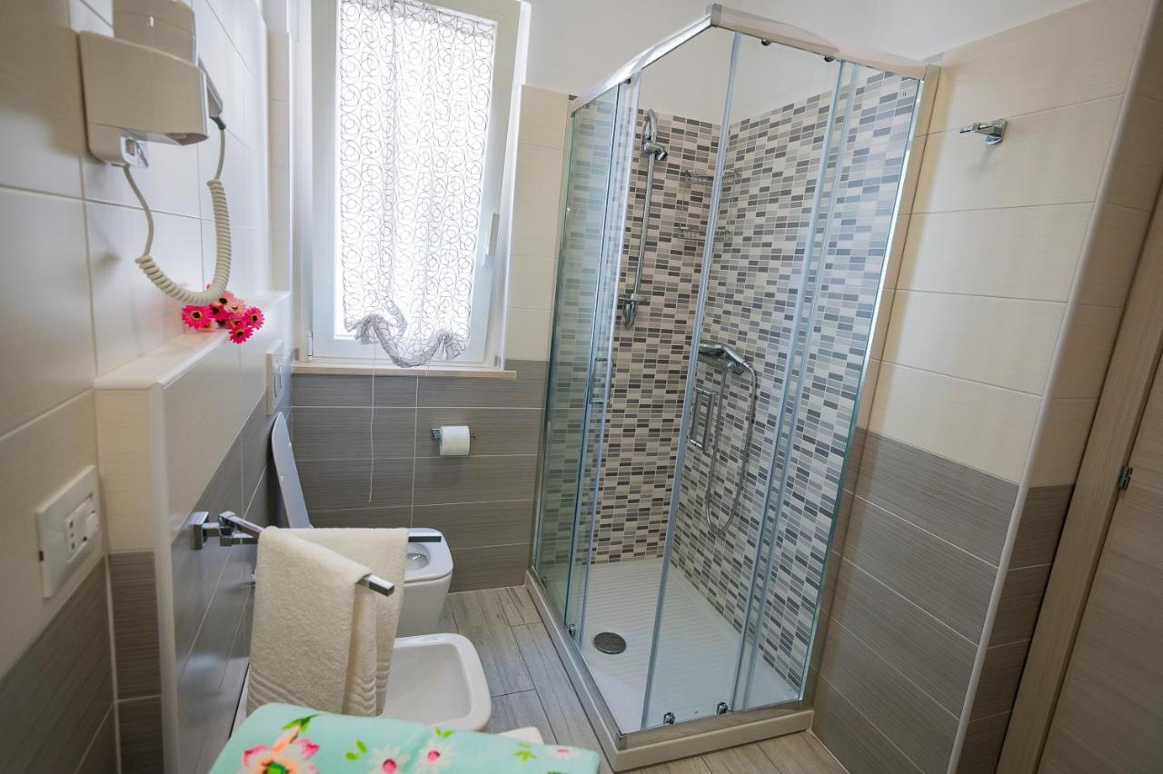 Bed and Breakfast Pineta del Mare Alba Adriatica Esterno foto